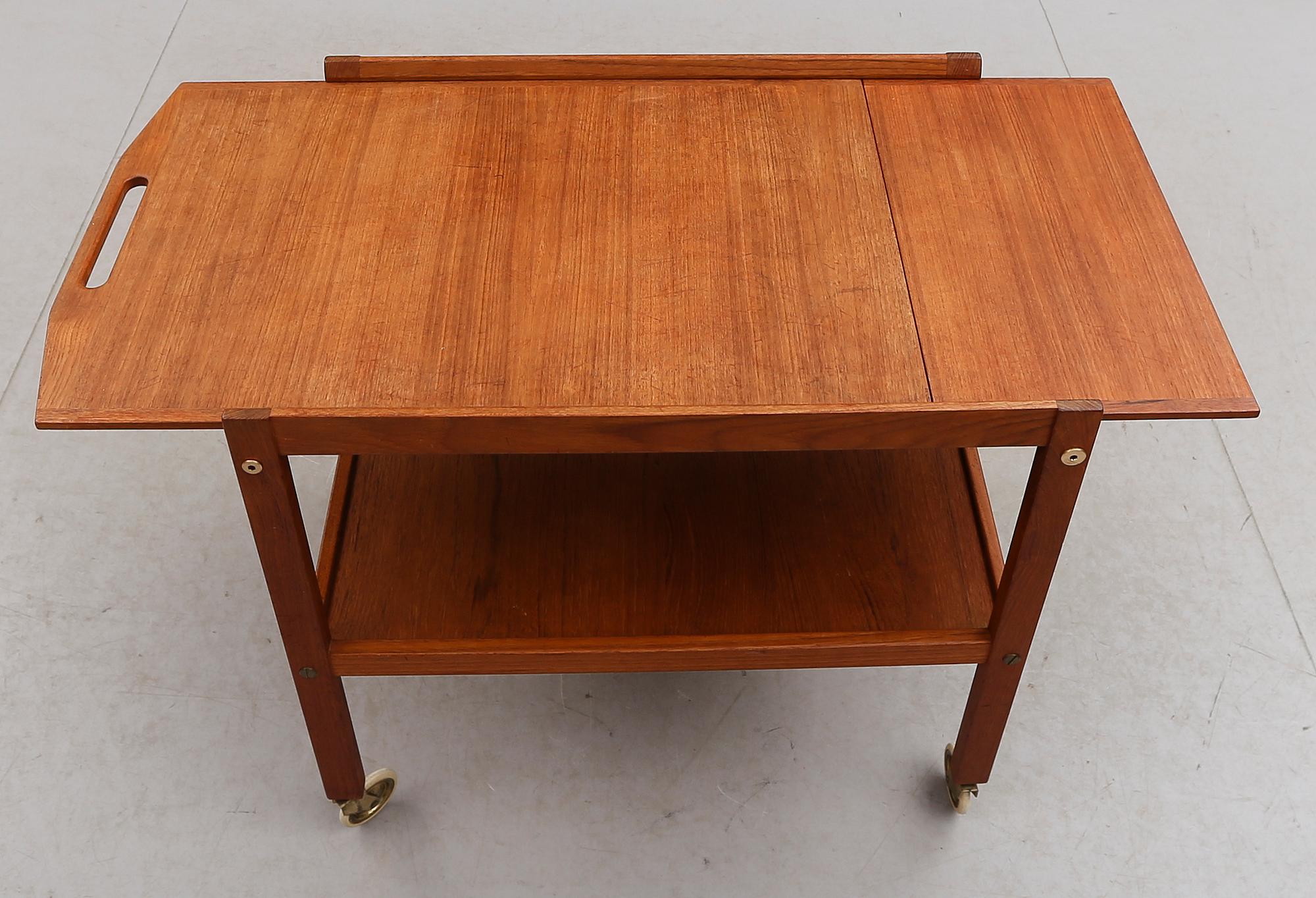 SERVERINGSVAGN, 1900-talets andra hälft.