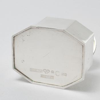 A silver sugarbowl made in Stockholm in 1944.