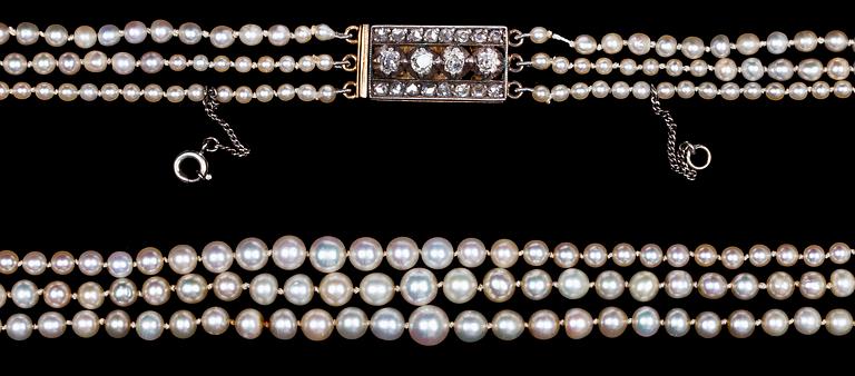 COLLIER, 3-rader orientaliska doserade pärlor, 3-5,4 mm med rosenslipade diamanter. Sekelskifte 1900.