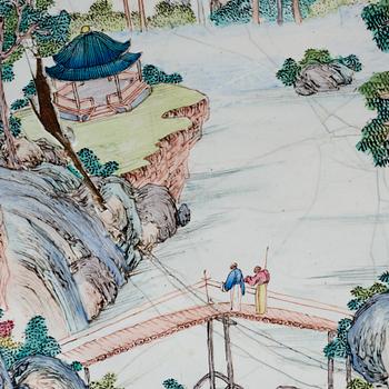 FAT, emalj på koppar. Qingdynastin, omkring 1700, signerad av Zhuju Zhuren, troligen Shen Cunzhou (1629-1709).