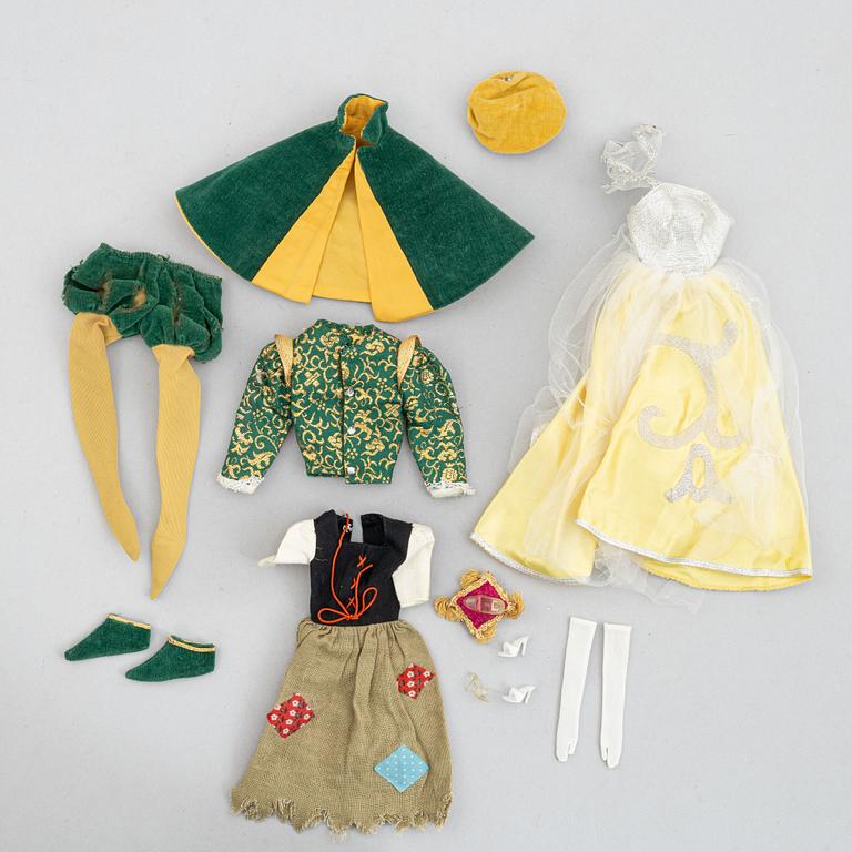 Barbie dolls, 8 pcs with clothes and accessories, Mattel, 1960s/70s.