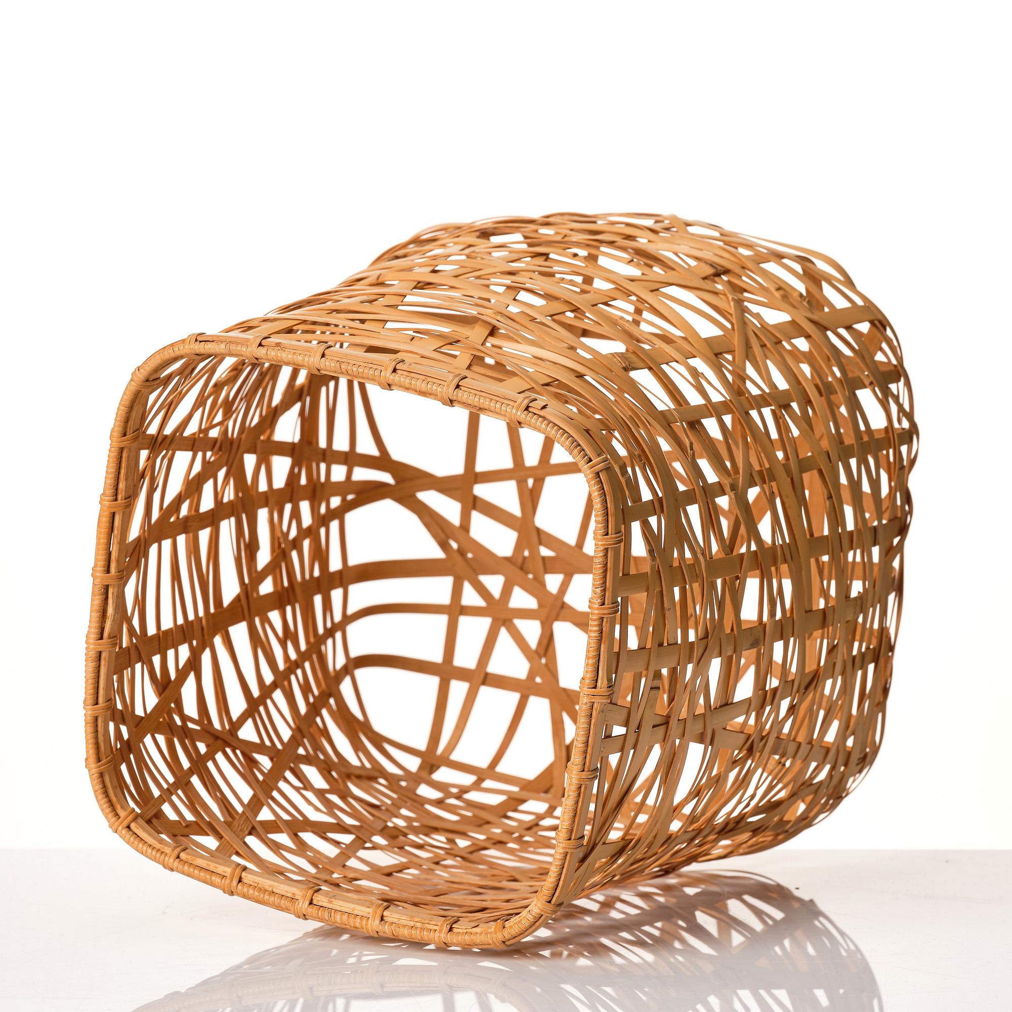 Claesson Koivisto Rune, a "Nest", basket small, Sfera, Japan, 2005.
