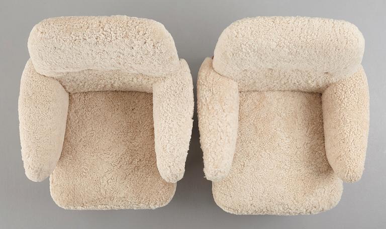 Svante Skogh, a pair of Swedish Modern easy chairs "model 827",  Gemla AB Diö, Sweden 1950's.