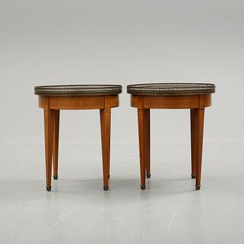 LAMPBORD, ett par, Louis XVI-stil, 1900-talets första hälft.