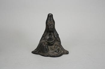 A potted black glazed Kannon, Japan, Edo period (1603-1868).