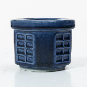 Kåge Verkstad, a set of three ceramic bowls and a small dish, Gustavsberg, Sweden, 1957-61.