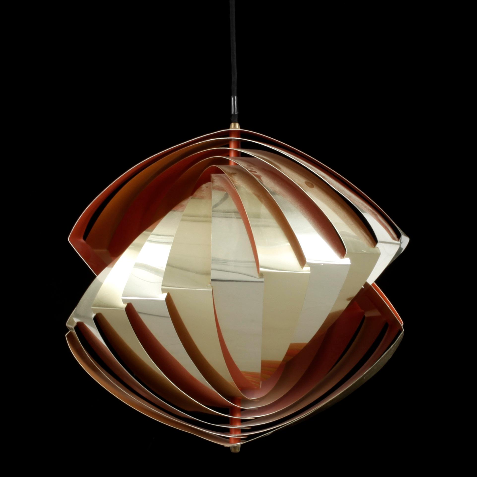 TAKLAMPA, "Konkylie" / "Tivolilampan", Louis Weisdorf, Lyfa, Danmark. 1960-tal. Höjd ca 40 cm.