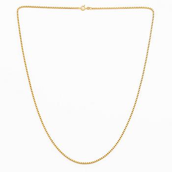Chain 18K gold.