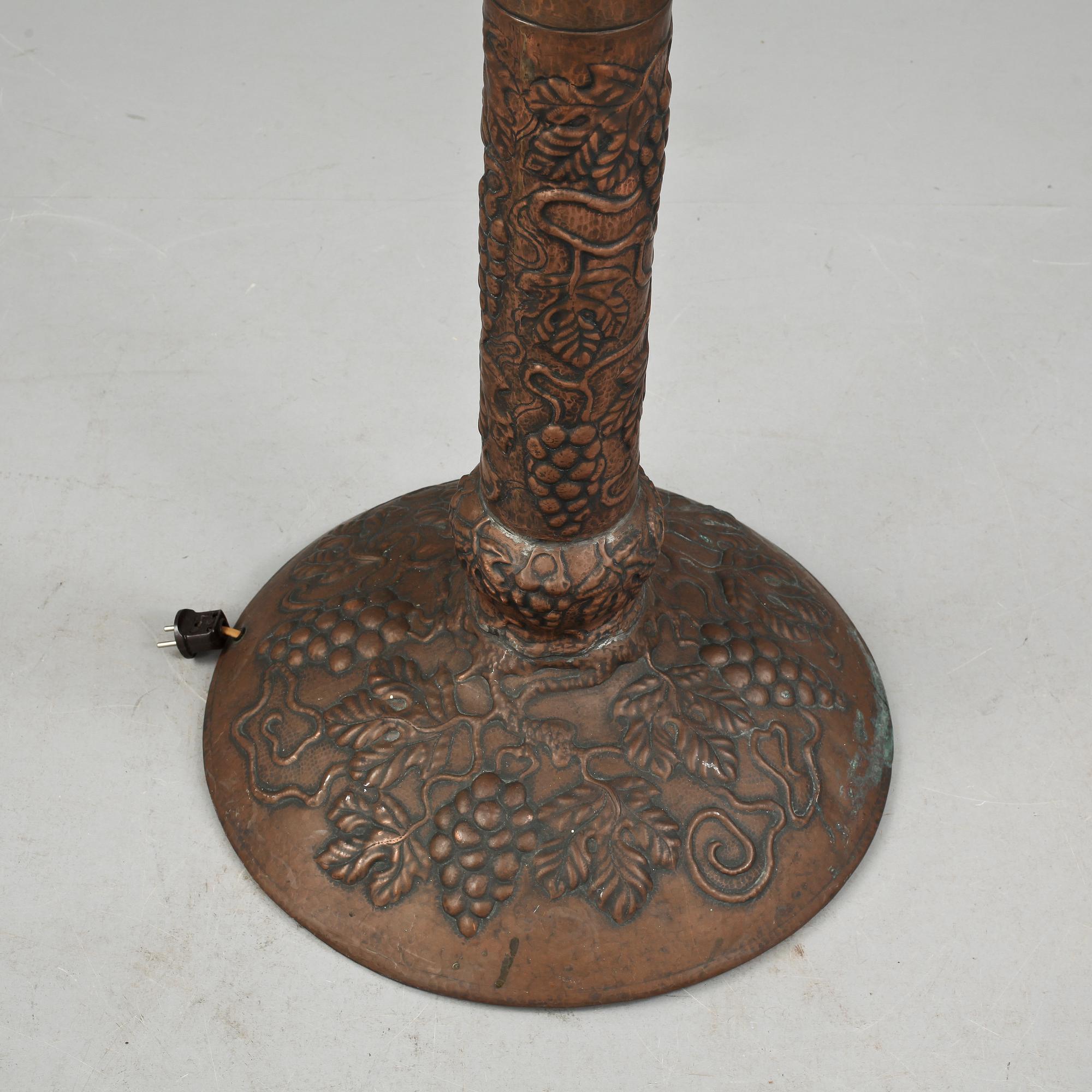 GOLVLAMPA, jugend, 1910/1920-tal.