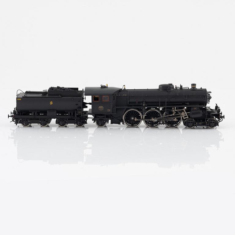 Brimalm, a model of a steam locomotive, gauge H0, numbered 95/110, dated 2006.