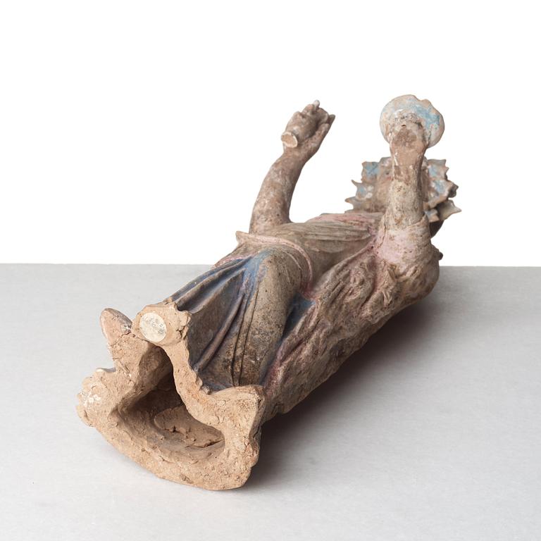 SKULPTUR, lergods. Hellenistisk, troligen omkring 200 f. Kr.