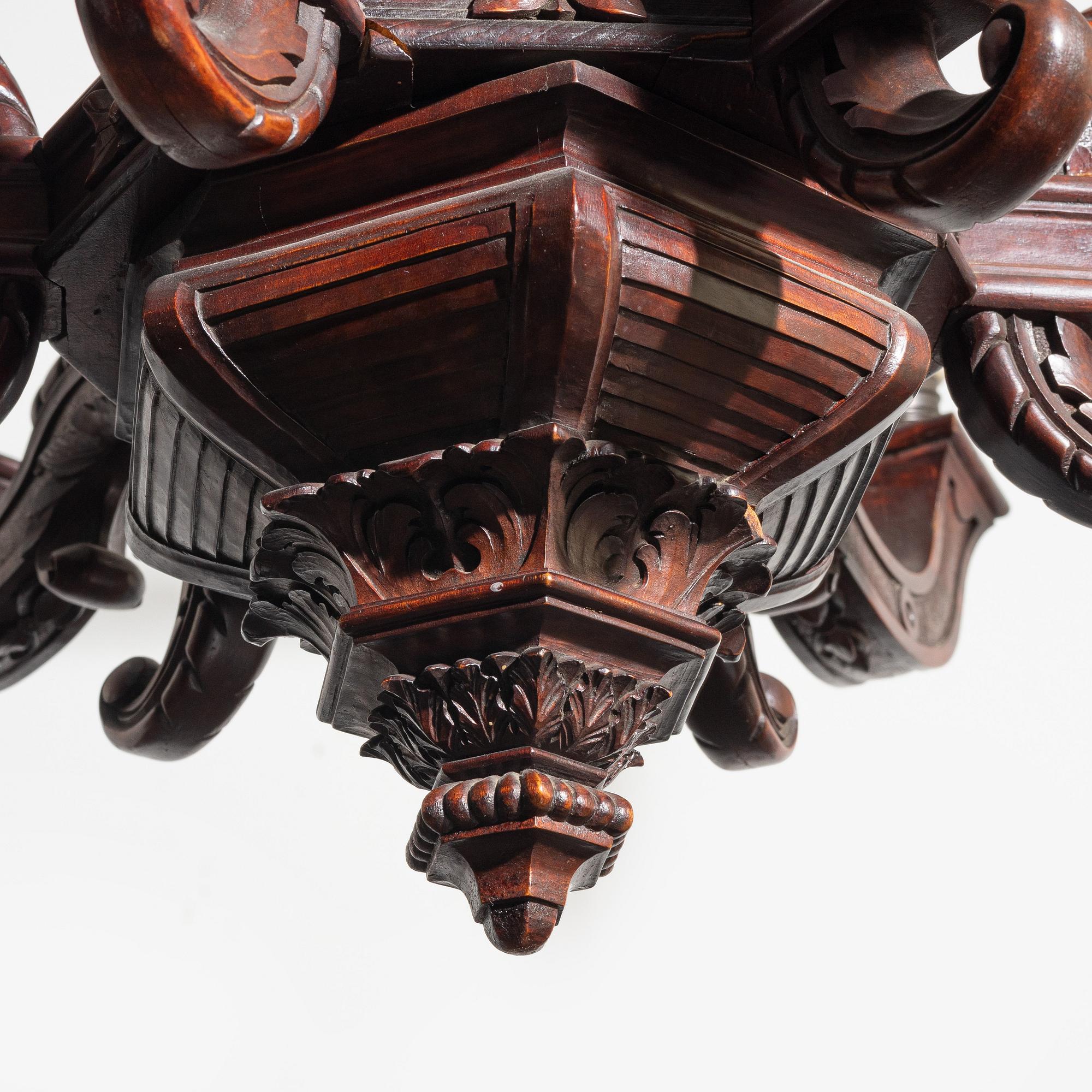 Chandelier, Baroque style, late 19th century.