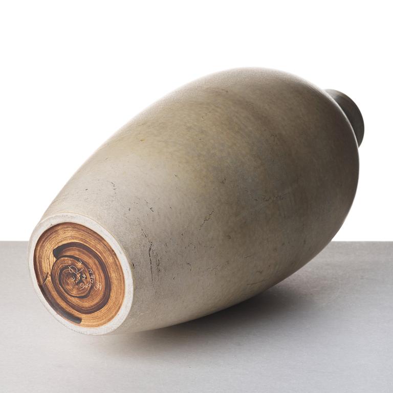 Carl-Harry Stålhane, a large stoneware vase, Rörstrand, Sweden 1950-60's.