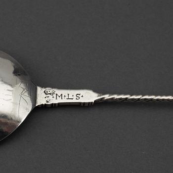 Lucas Andersen Steen, sked med kulknopp, silver, Bergen (1619-efter 1658).