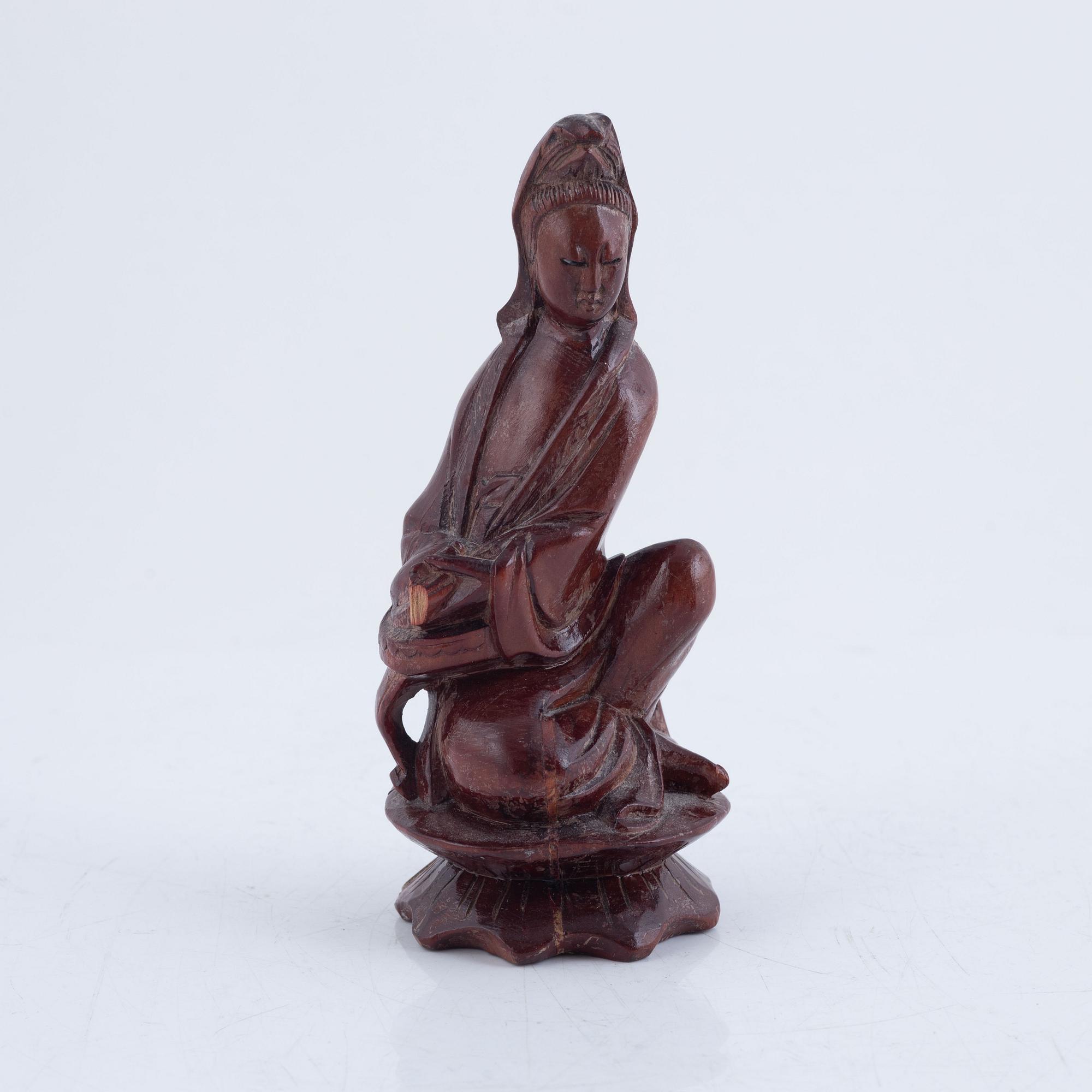 Six Chinese carved wooden figurines, 20th century.