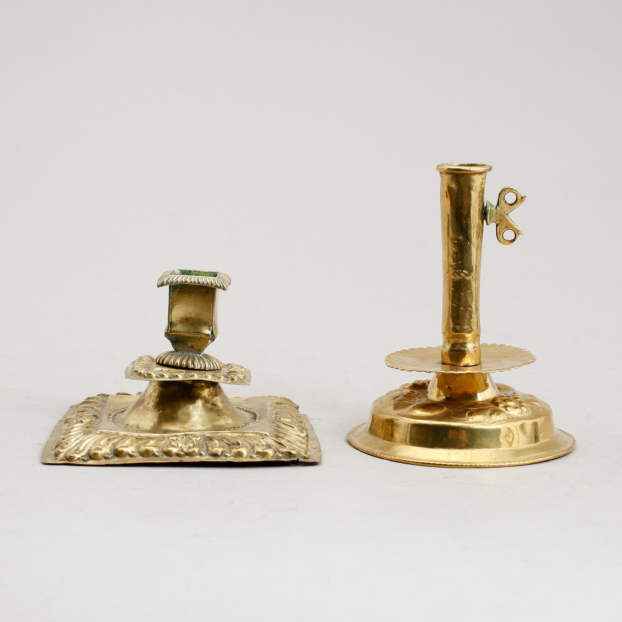 LJUSSTAKAR, 2 st, mässing, barock, 1700-tal.