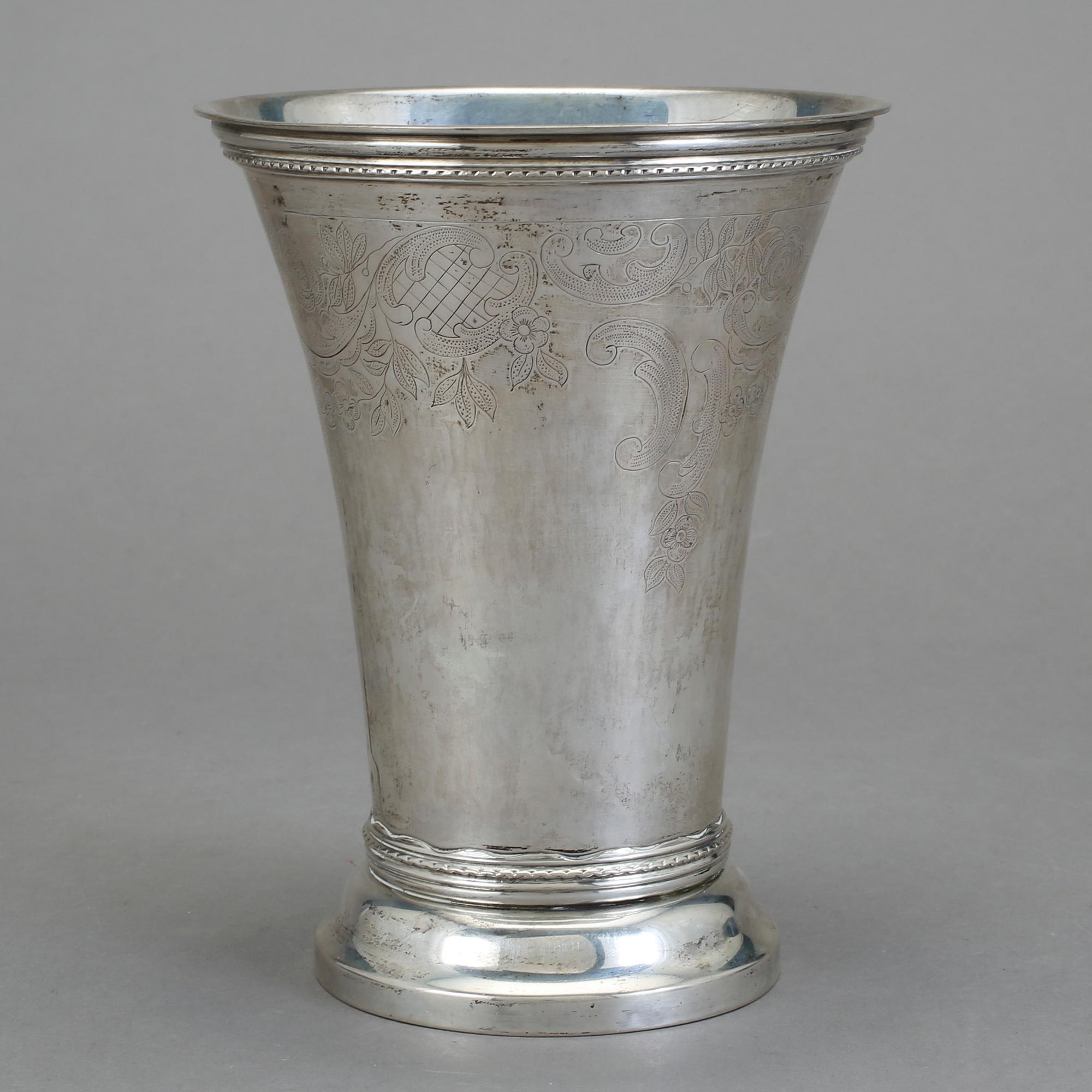 BÄGARE, silver, W.H.H, Stockholm, 1938. Vikt ca 447 gram.