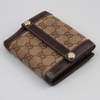 PLÅNBOK, Gucci.