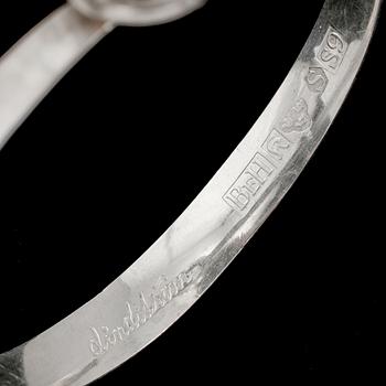 ARMRING samt HÄNGE, silver med fasettslipad bergkristall, bl a Åke Lindström, Kiruna, 1900-tal. Total vikt 26 g.
