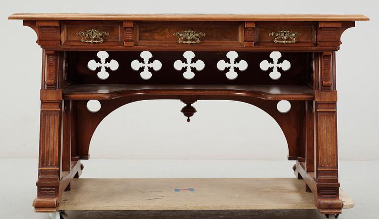 SKRIVBORD, nygotiskt, 1800-talets slut.