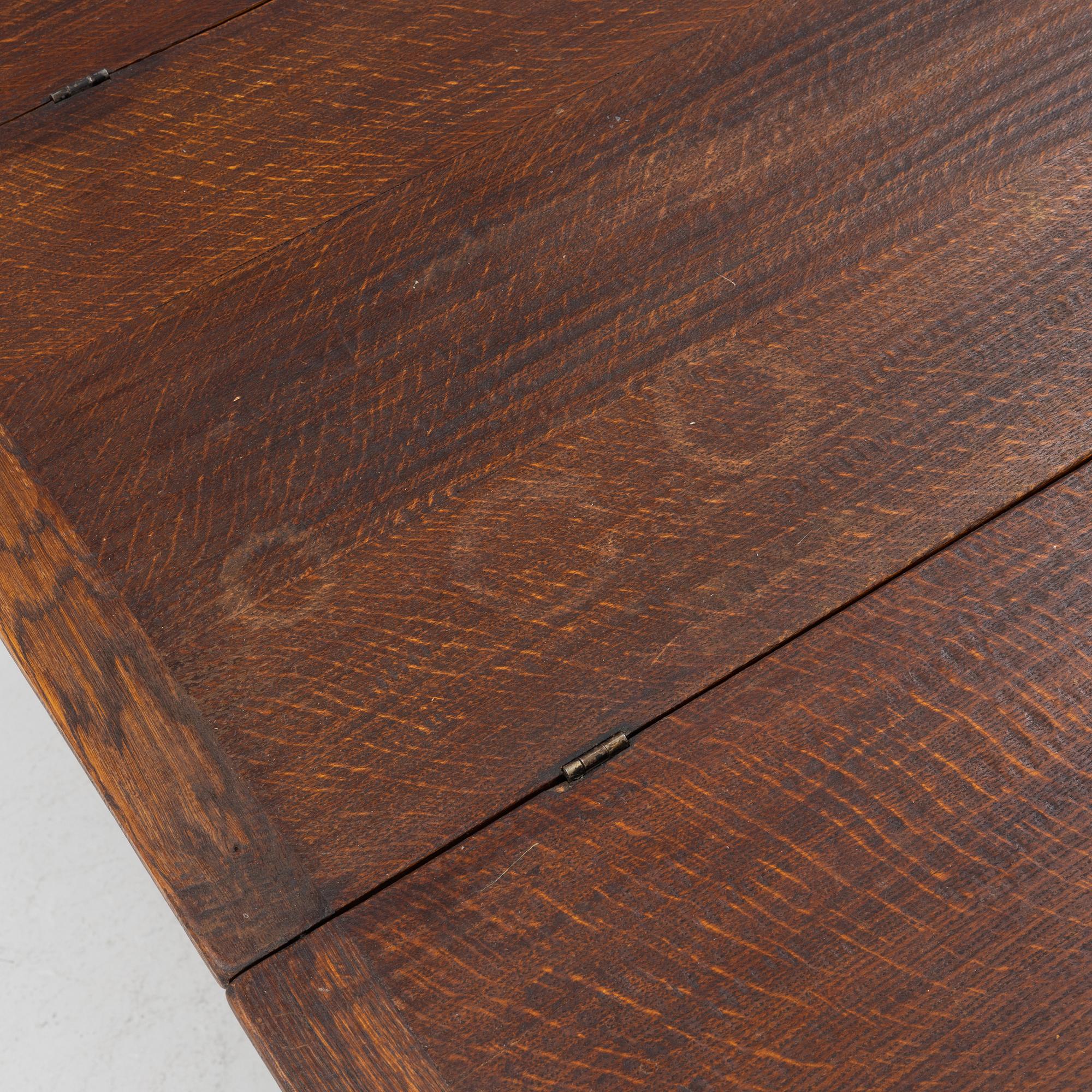 Dining table, likely Spain, second half of the 20th century.