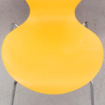 ARNE JACOBSEN, stolar 6 st, ”Sjuan”, Fritz Hansen, Danmark.