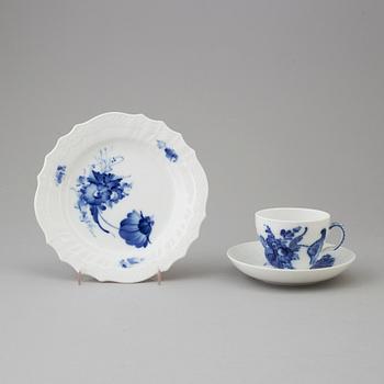ROYAL COPENHAGEN, a 74 pcs dinner service.