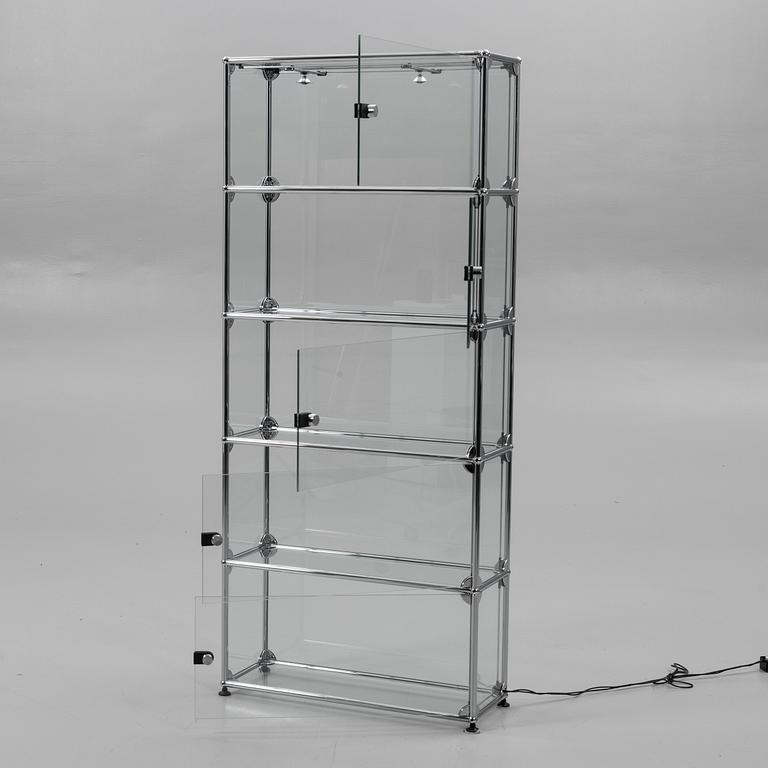 Display cabinet, USM Haller, 2000s.