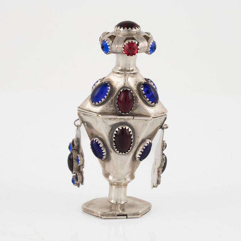 A Danish Silver Box, 'Hovedvandsegg', mark of FS Albertus, Copenhagen, early 20th Century.