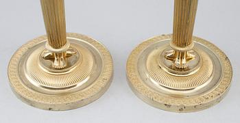 LJUSSTAKAR, förgylld brons, empire, omkring år 1800.
