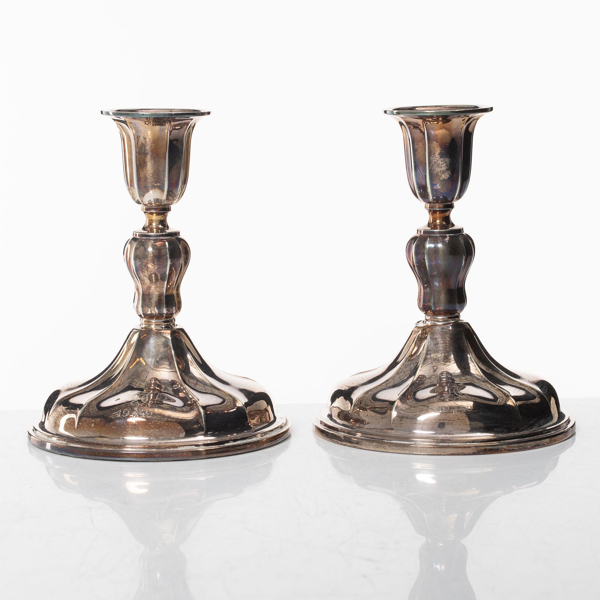 Ljusstakar, ett par, samt skål, silver, bl a Th Marthinsen, Tönsberg, Norge.