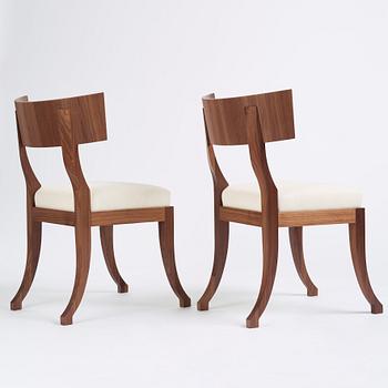 Attila Suta, a pair of "Sulla chairs", executed in his own workshop, Stockholm 2022.