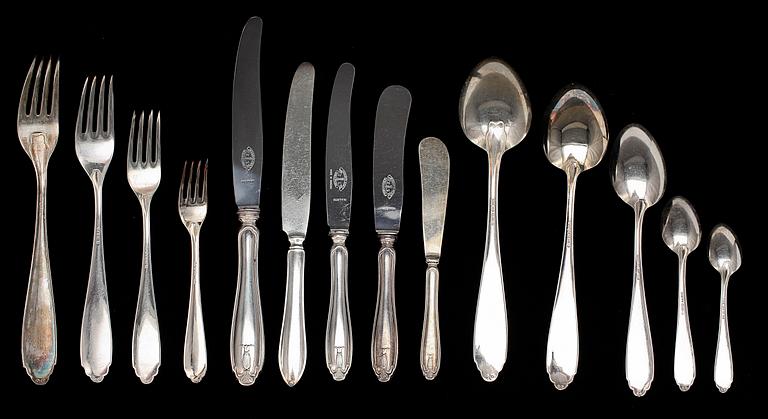 BESTICKUPPSÄTTNING, silver, ca 129 delar, GAB, Stockholm, 1945. Totalvikt ca 4273 g.