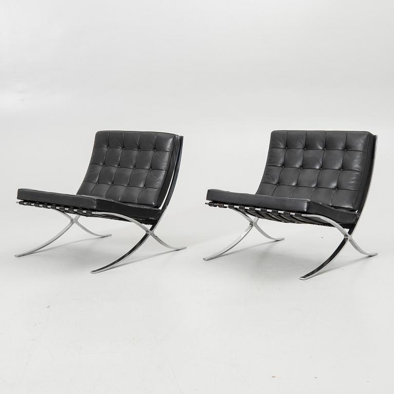 Ludwig Mies van der Rohe, Fåtöljer, ett par, "Barcelona", Knoll.