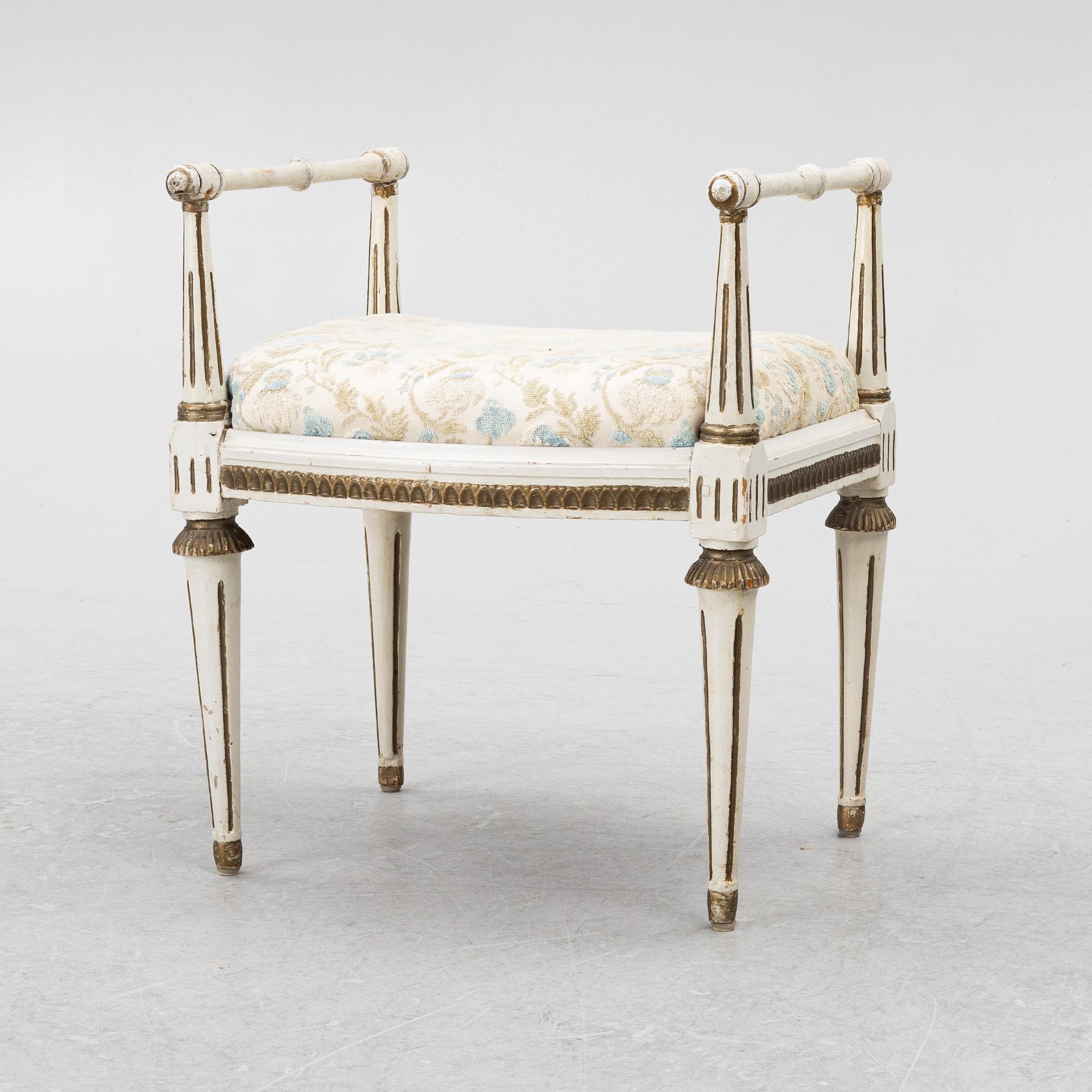 A late-Gustaivan stool, Swedn, around 1800.