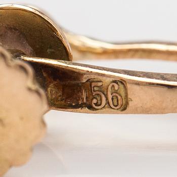 Örhängen, 14K guld och gammal- och rosenslipade diamanter ca 0.34 ct totalt. Moskva, tidigt 1900-tal.