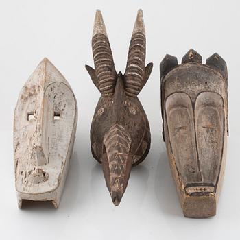 Masker, 3 st, enligt uppgift Fang, Gabon samt BWA, Burkina Faso, 1900-talets andra hälft.