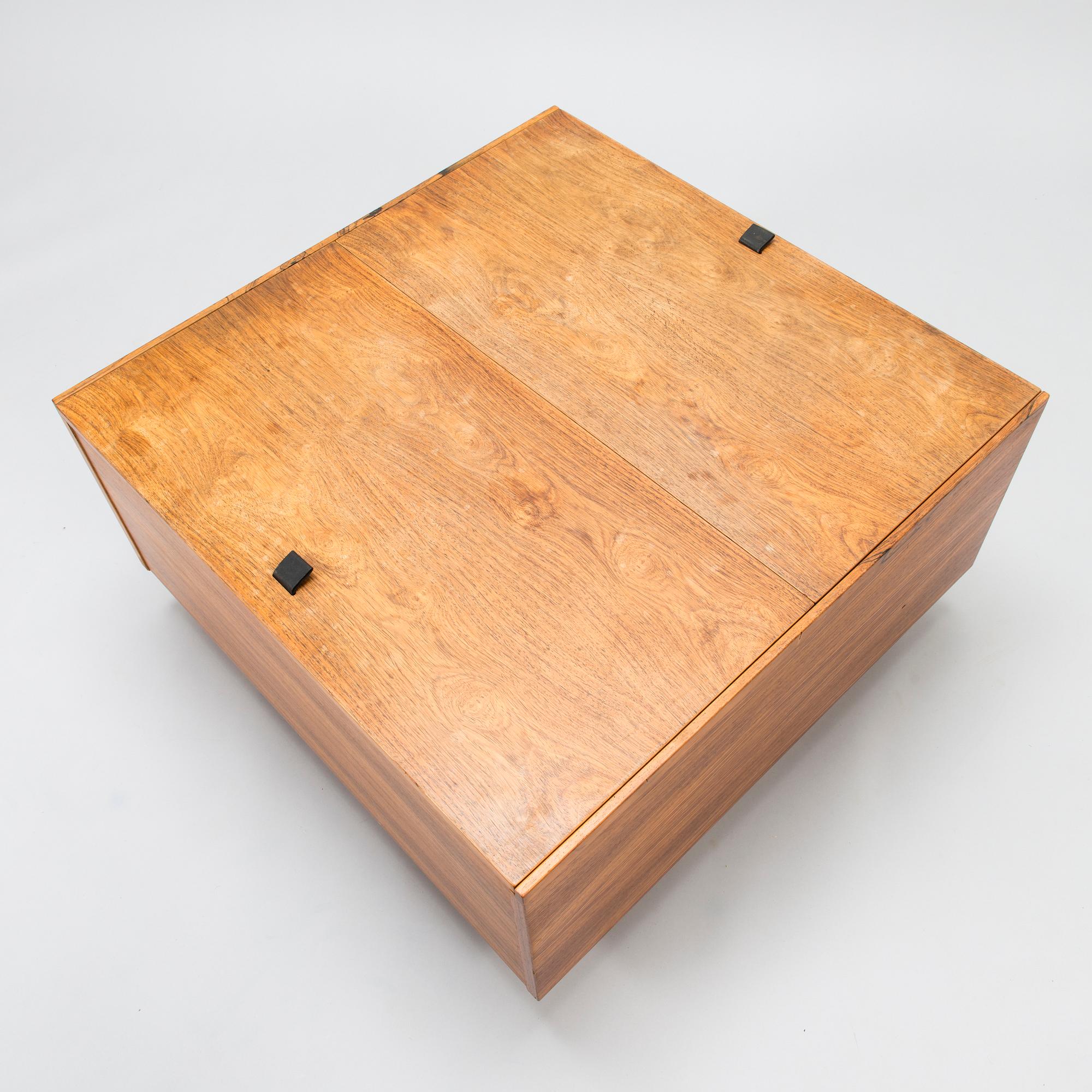 AHTI TASKINEN, A 1960s coffee table of the 'Fennia-collection', Vilka oy, Finland.