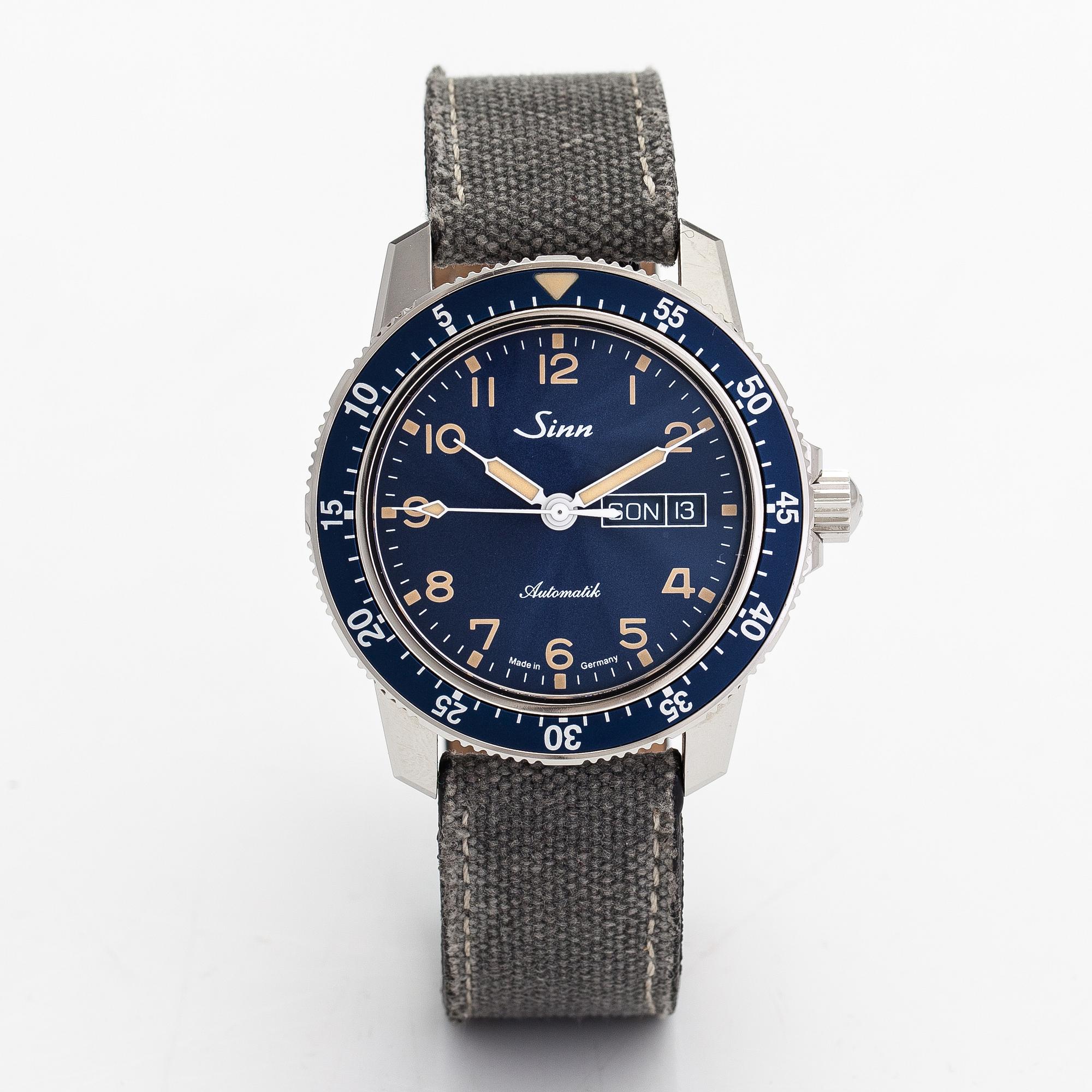 Sinn, 104 St Sa A B E, wristwatch, 41 mm.