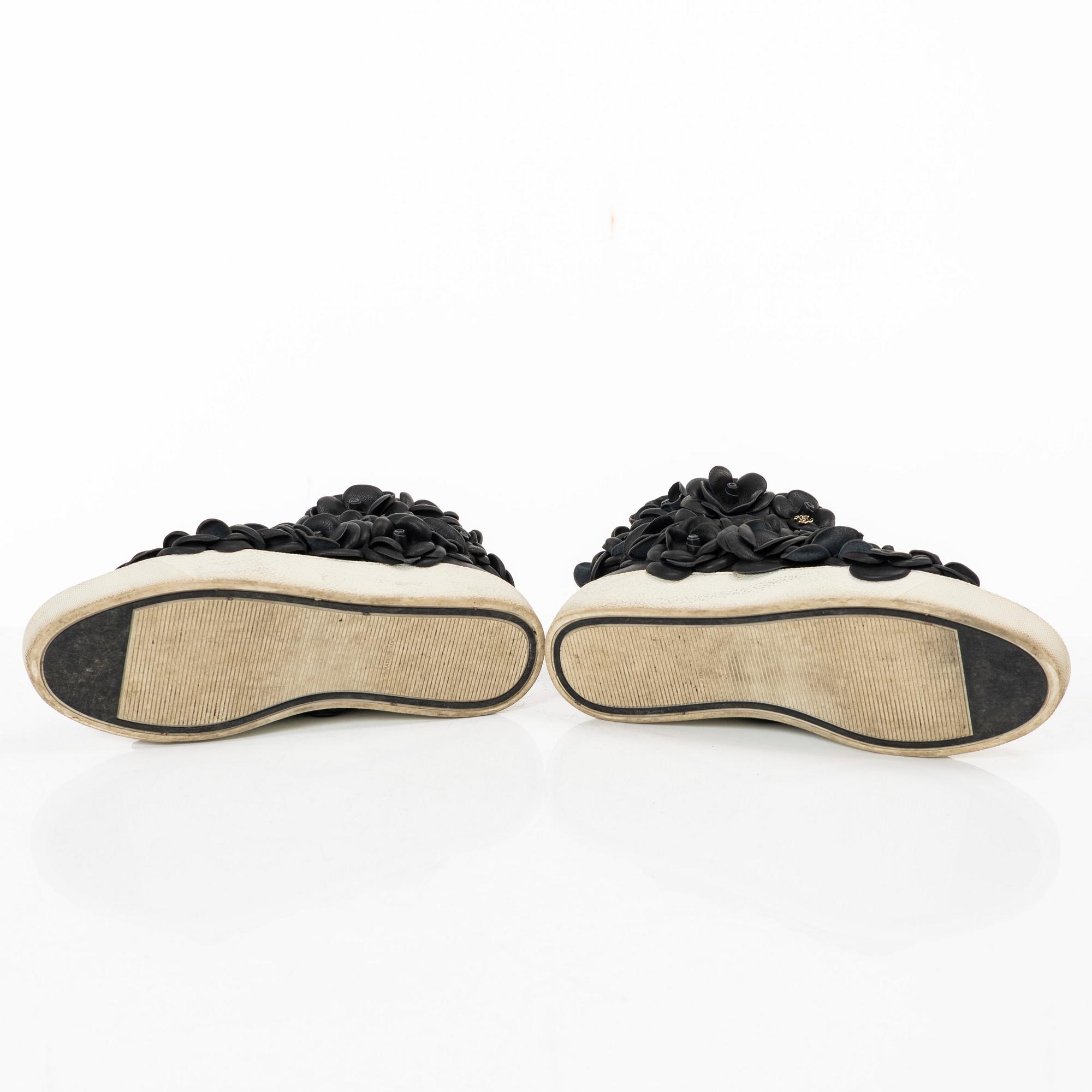 Chanel, sneakers, size 37.