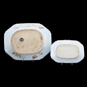 STEKFAT, 2 st, porslin, Kina, 1700-tal.