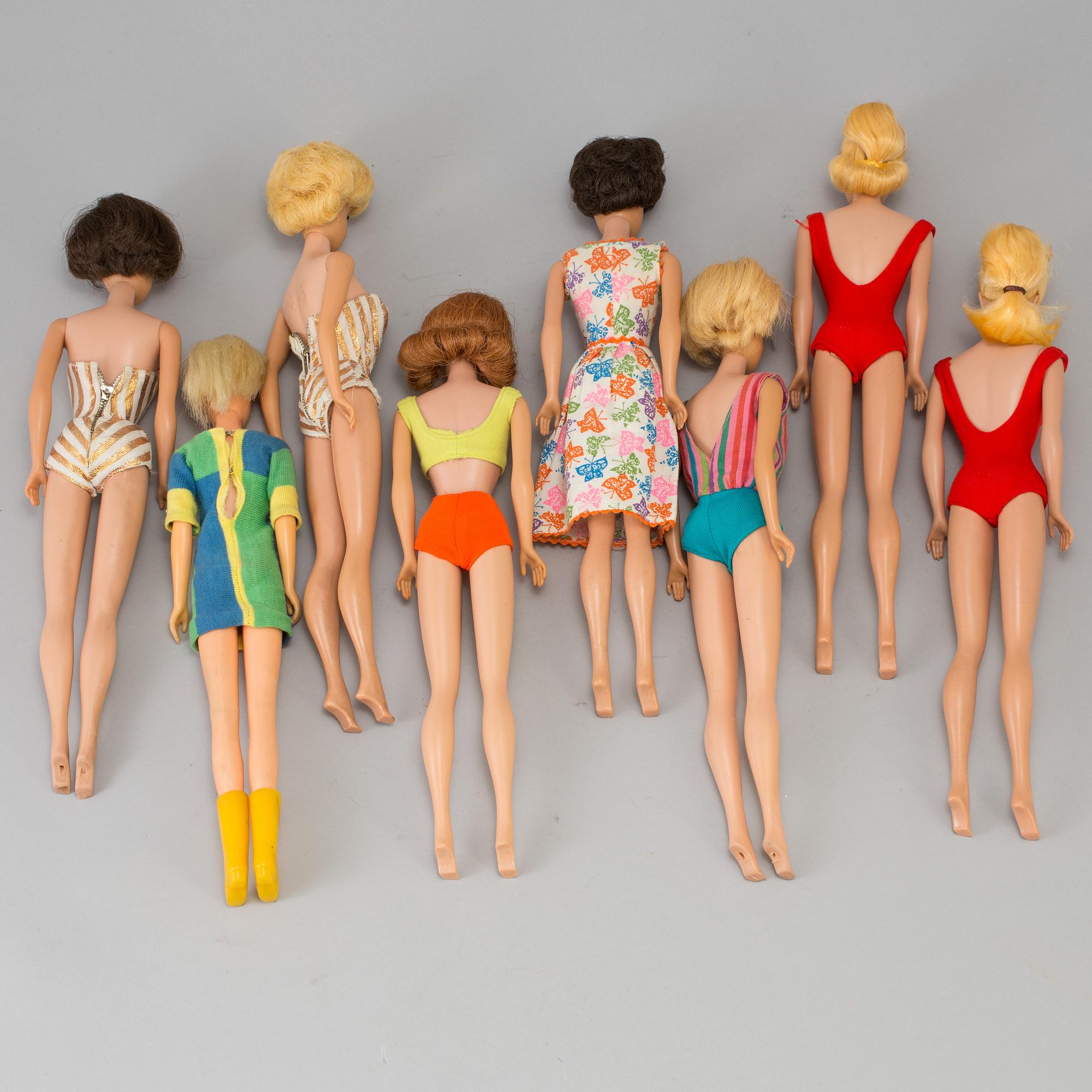 BARBIE OCH HENNES VÄNNER, 9 stycken dockor, Mattel, 1960/70-tal.