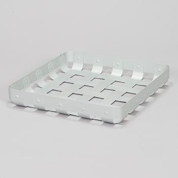 Eero Aarnio, kori, malli EA06 B "CrissCross", Alessi, 2013.