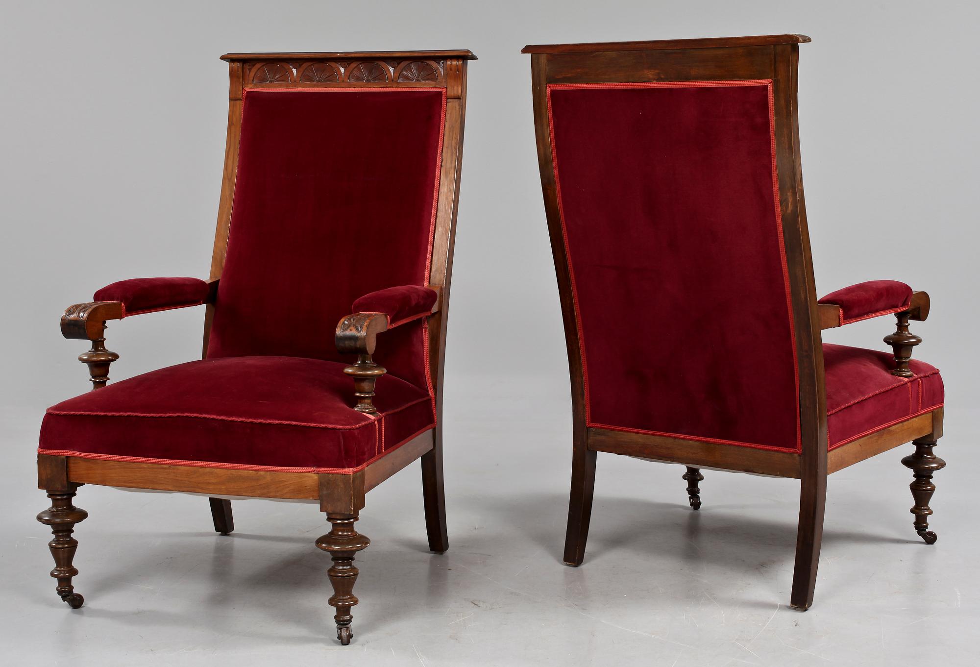 FÅTÖLJER, ett par, sekelskiftet 1800/1900.