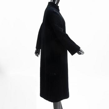A Black Velvet Ooppera Coat, size 38.