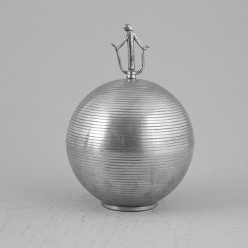 Sylvia Stave, a pewter bowl with cover for C.G. Hallberg, Stockholm, Sweden 1933.