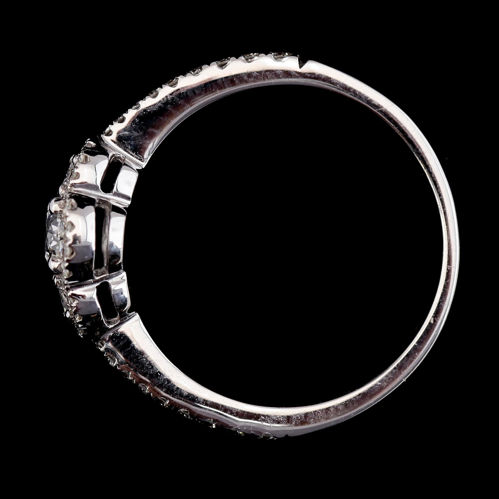 RING, 18K vitguld, diamanter tot ca 0.57 ct.