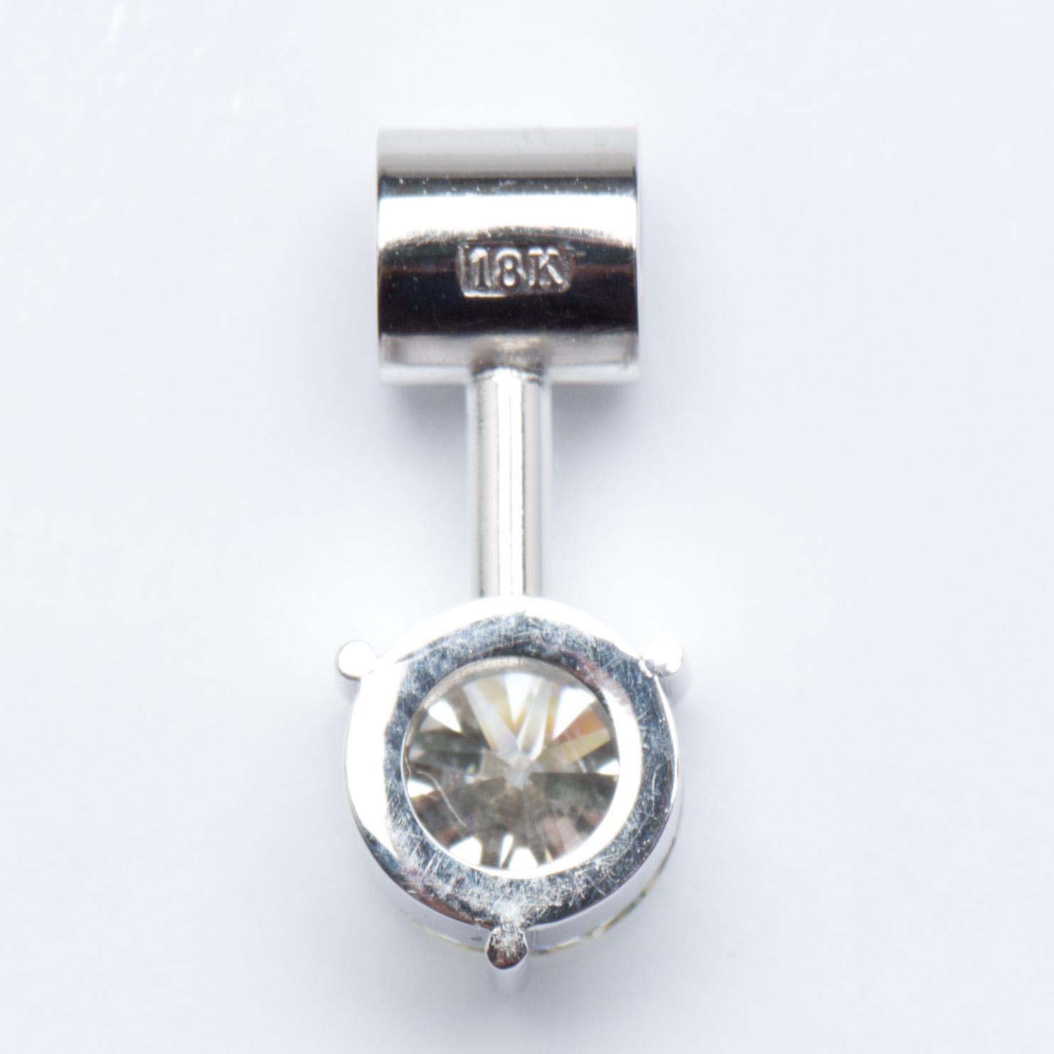 HÄNGE, 18 k vitguld med briljantslipad diamant, 0,70 ct.