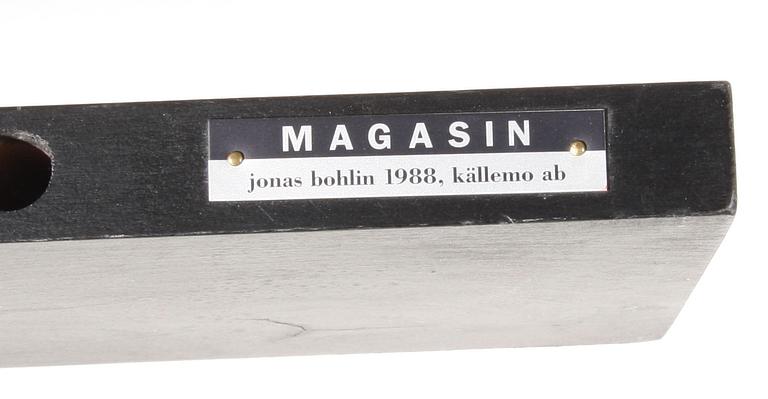 TIDNINGSHYLLA, "Magasin", Jonas Bohlin, Källemo AB 1988.