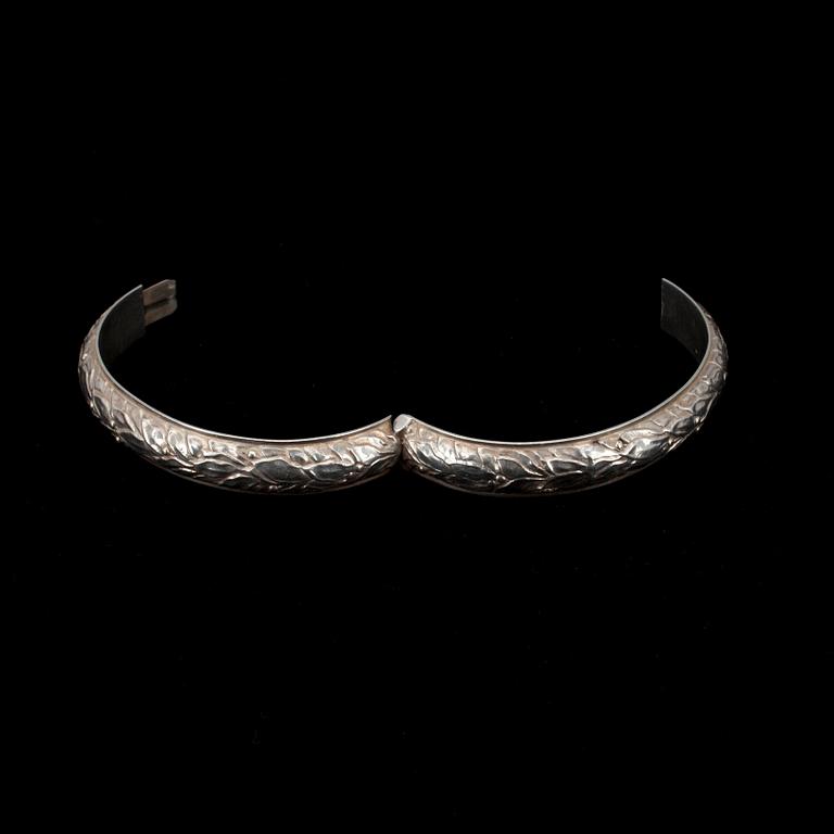 ARMRING, silver, Suomen Kultasepät, Åbo 1934. Vikt 20,4 g.